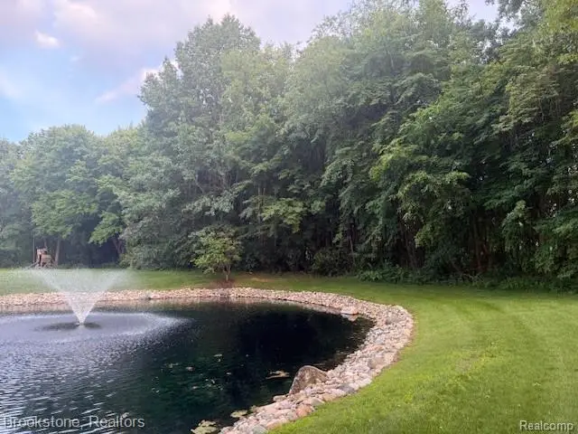 1 Lilac Lane, Shelby, MI 48315 - #1