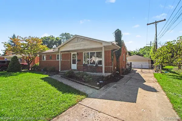 32731 Meadowbrook, Livonia, MI 48154