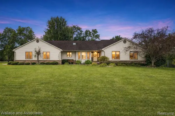 17076 27 Mile, Ray, MI 48096