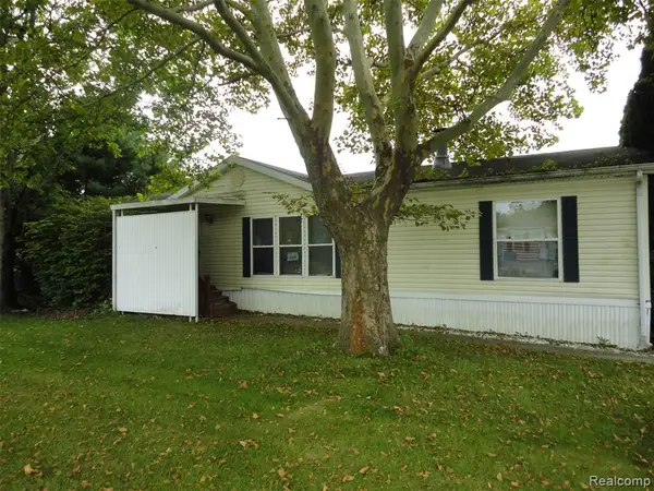 329 Edinborough, Temperance, MI 48182