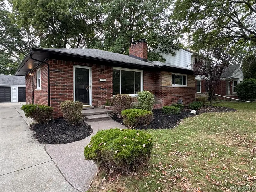 20618 Woodside, Harper Woods, MI 48225 - #3