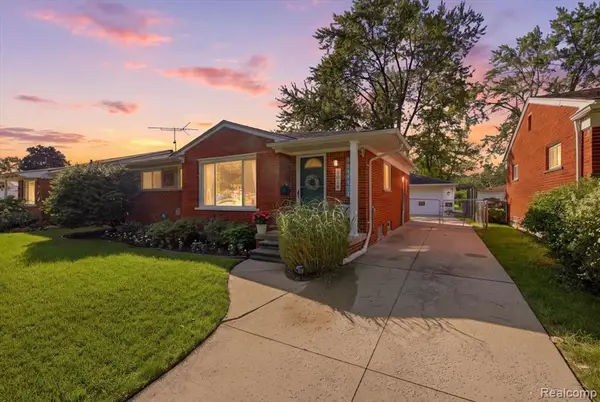 1618 Englewood, Royal Oak, MI 48073