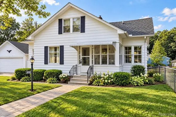 410 S Center, Howell, MI 48843