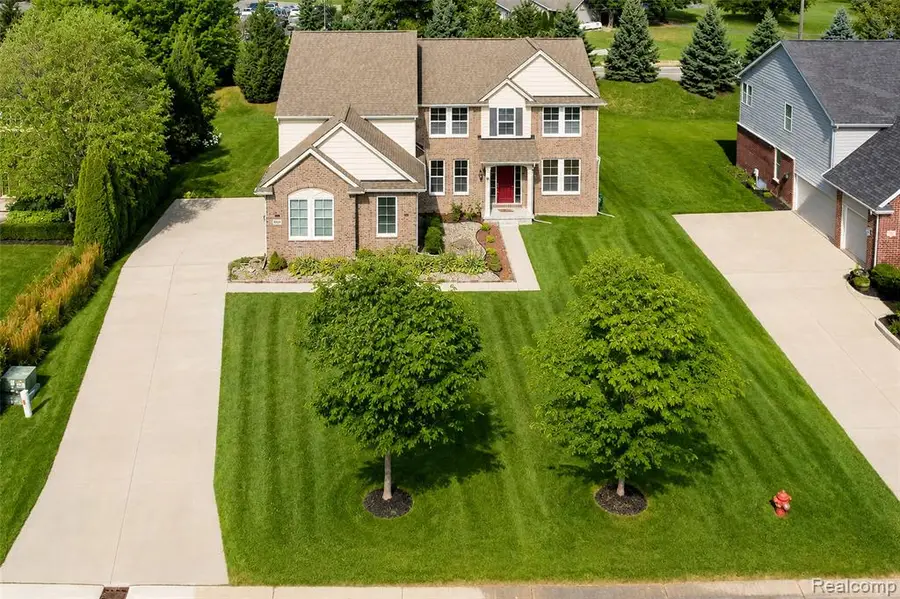 54908 N Grenelefe, South Lyon, MI 48178 - #2