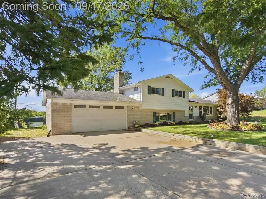 3642 Hi Lure, Lake Orion, MI 48360 - #2