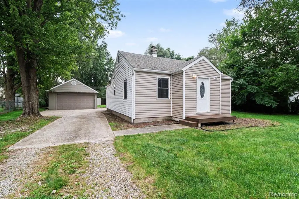 2566 Lee, Utica, MI 48317 - #1