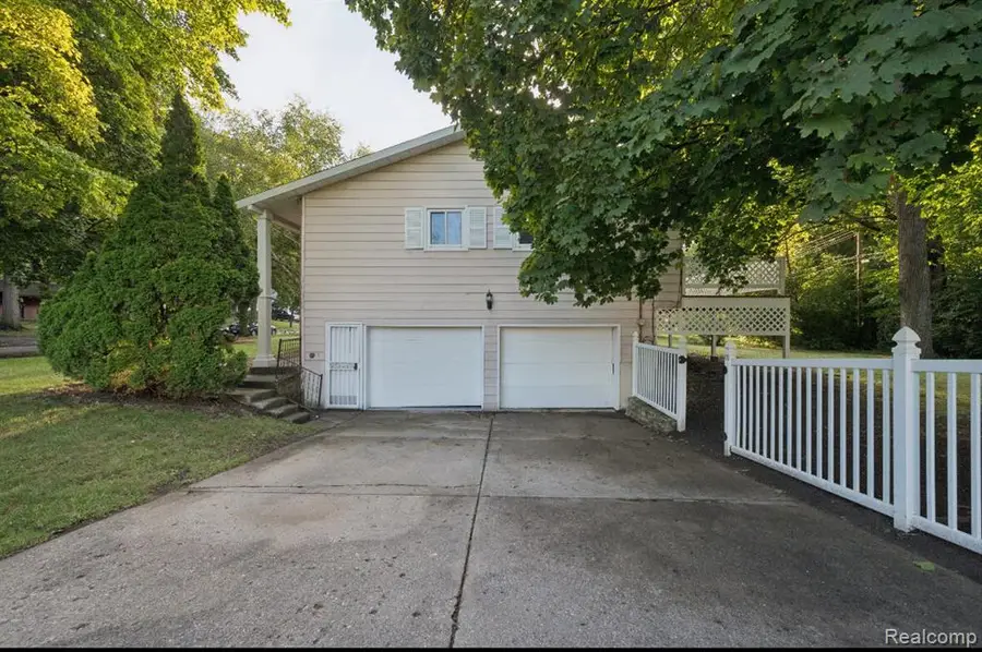 4417 Greenbrook, Flint, MI 48507 - #2