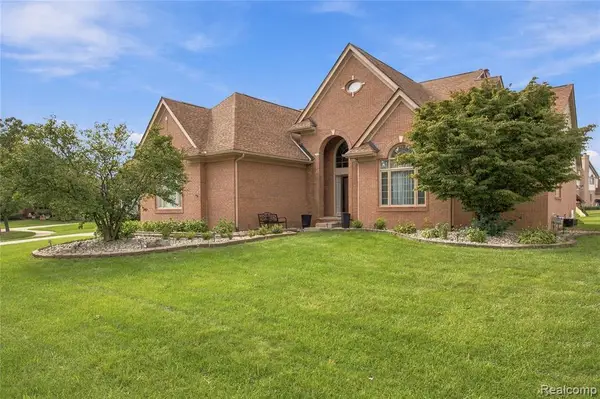 190 Mcdougal, Canton, MI 48188