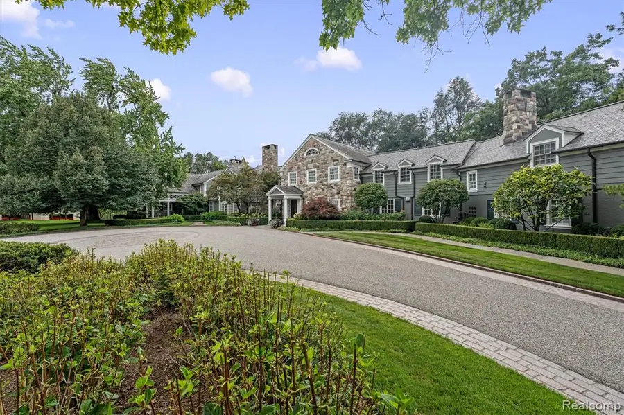 2600 Turtle Lake, Bloomfield Hills, MI 48302 - #3