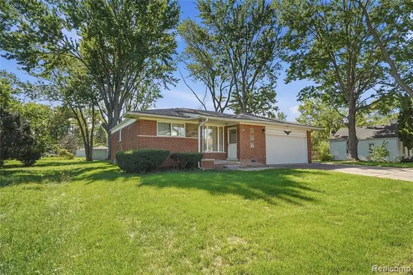 11966 Belmont, Warren, MI 48089
