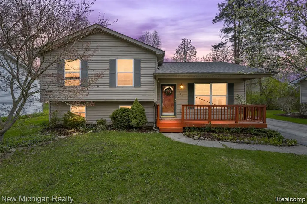 152 Schram, Lake Orion, MI 48362 - #1