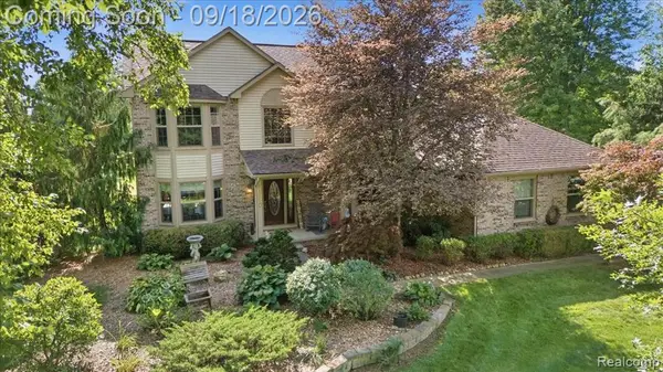 7890 Windhaven, Brighton, MI 48114