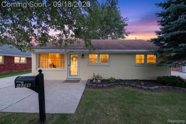 18786 Hinton, Riverview, MI 48193