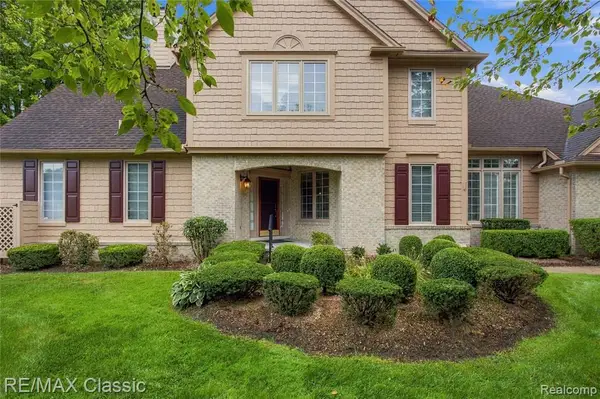 619 Windsor, Bloomfield Hills, MI 48304
