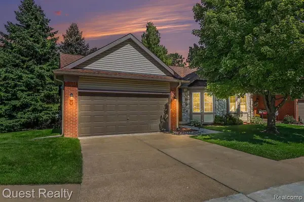 3086 Brookside, Waterford, MI 48328