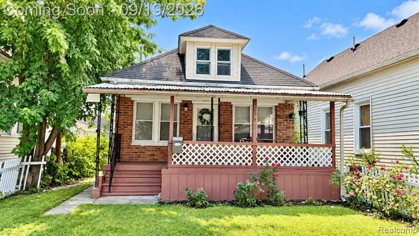 2388 Zinow, Hamtramck, MI 48212