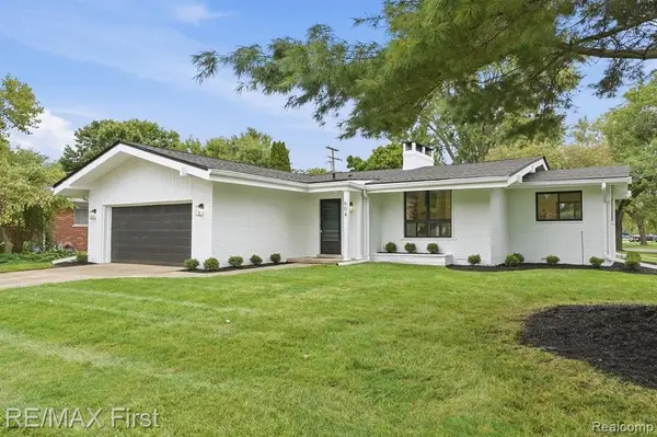 604 S Higbie, Grosse Pointe Woods, MI 48236