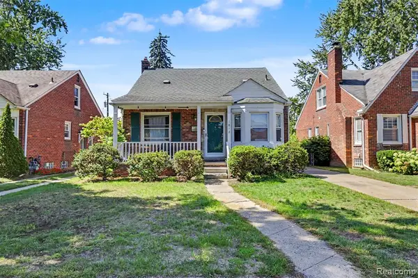 1817 Drexel, Dearborn, MI 48128
