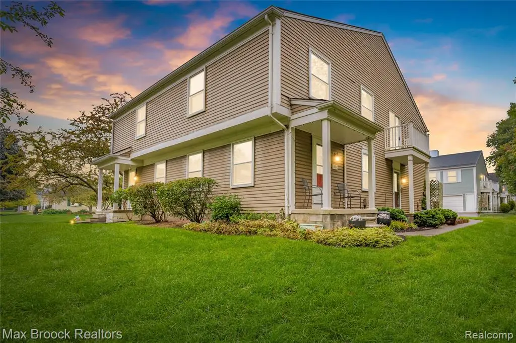 387 Neptune, Walled Lake, MI 48390 - #1