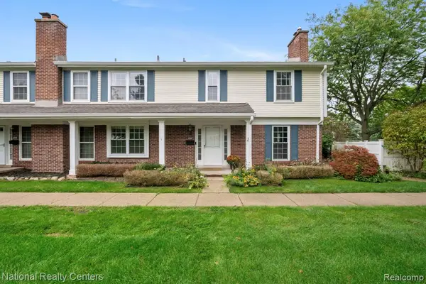 42142 Roscommon, Northville, MI 48167