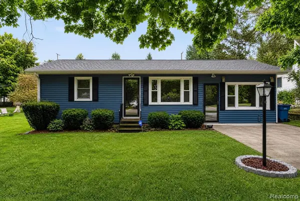 6035 Lincoln, Mayville, MI 48744