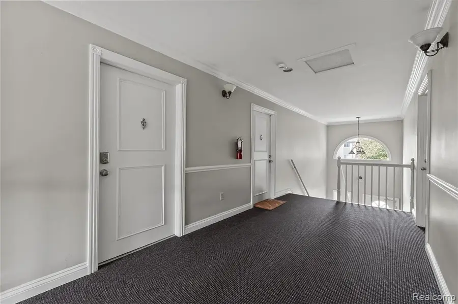 3501 W 14 Mile #15, Royal Oak, MI 48073 - #2