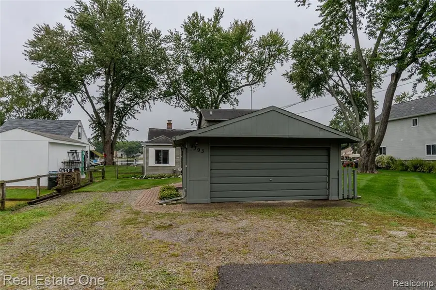 9393 Boncrest, Commerce Township, MI 48382 - #3