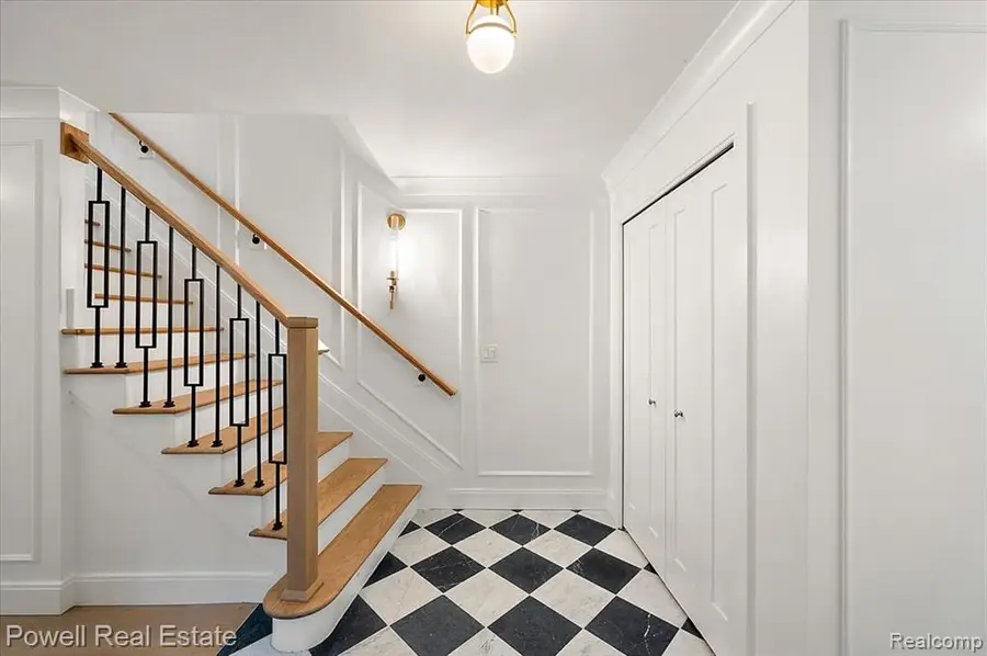 1447 Ravineview #C-12, Bloomfield, MI 48304 - #3
