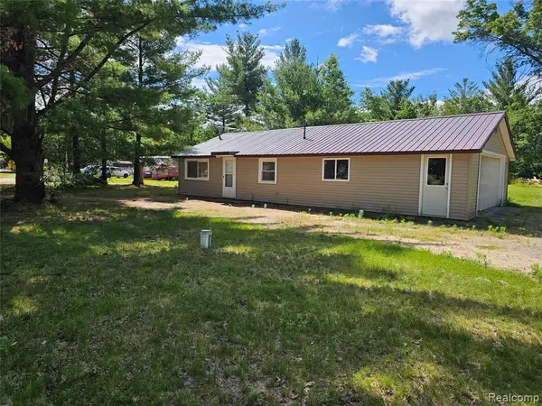 1590 Michael, Alger, MI 48610