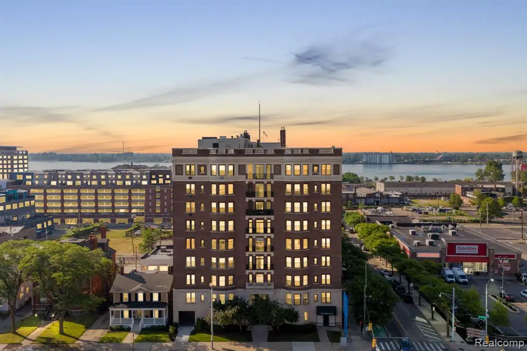2900 Jefferson #A602, Detroit, MI 48207 - #1