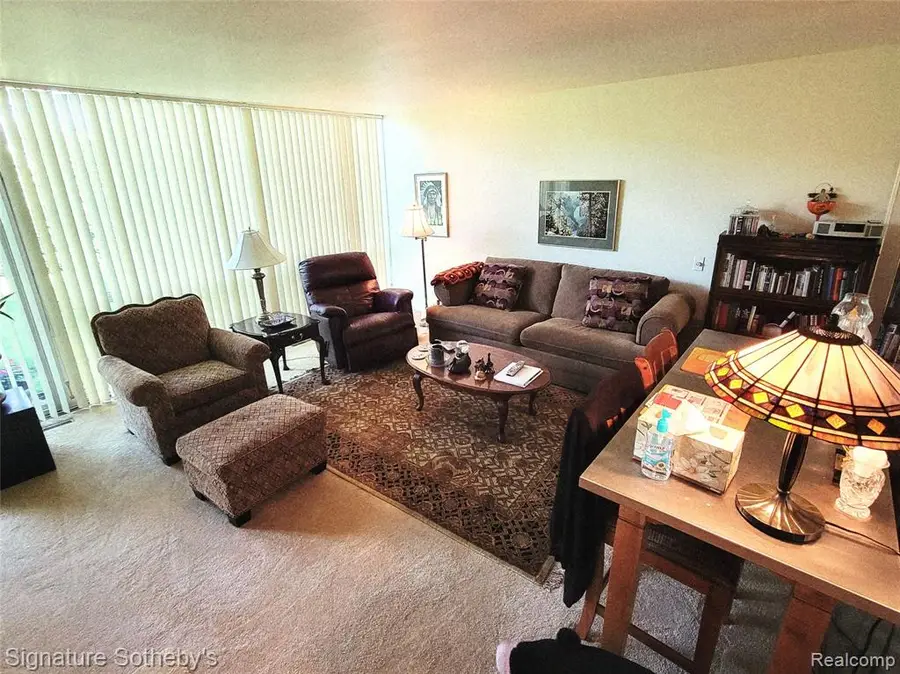1339 Nicolet, Detroit, MI 48207 - #2