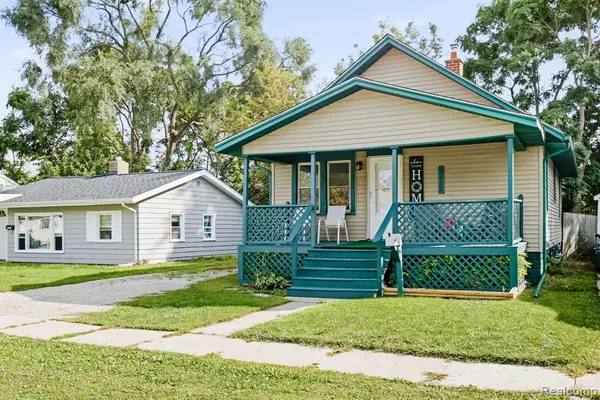 1622 Francis, Port Huron, MI 48060