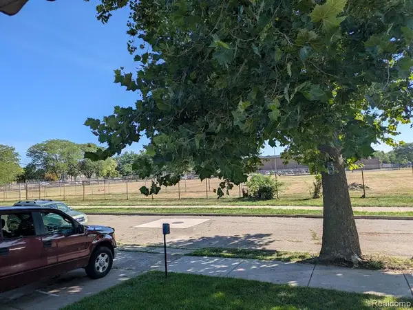 459 Continental, Detroit, MI 48215
