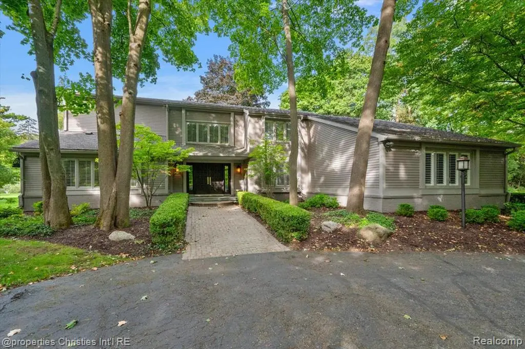 5640 Kolly, Bloomfield Hills, MI 48301 - #1