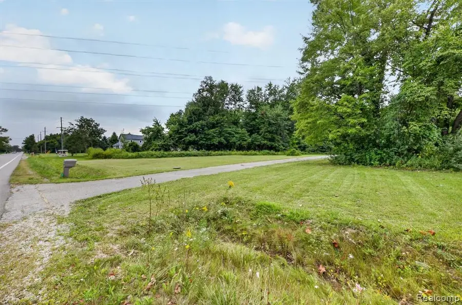 16170 S Huron River, Romulus, MI 48174 - #2