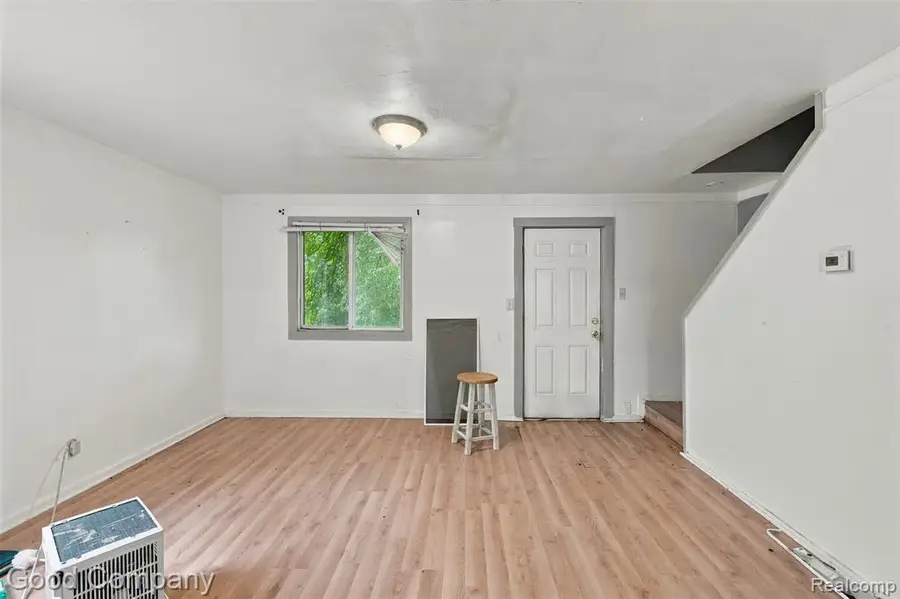 33129 Alberta, Westland, MI 48186 - #3