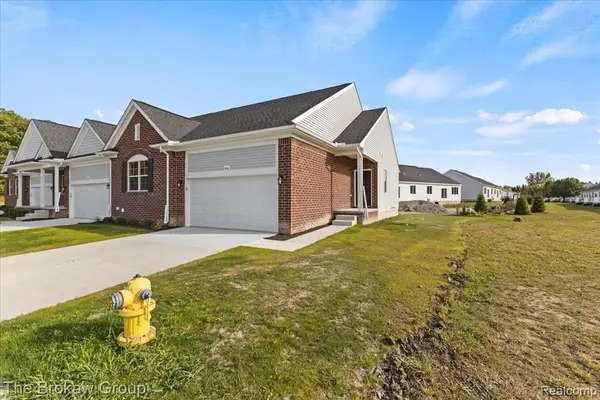 1439 Lincoln, Lapeer, MI 48446