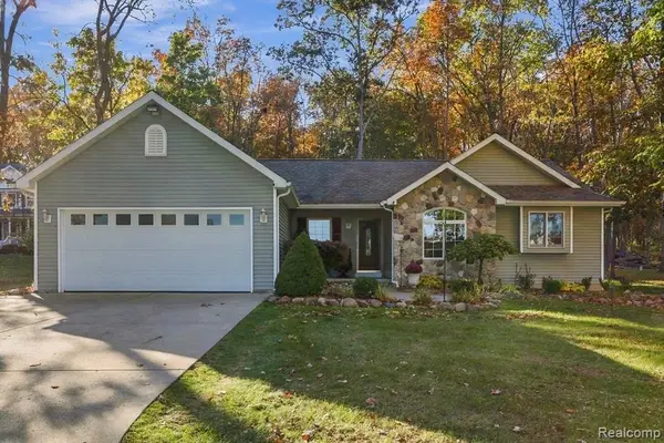 16290 Whitehead, Linden, MI 48451