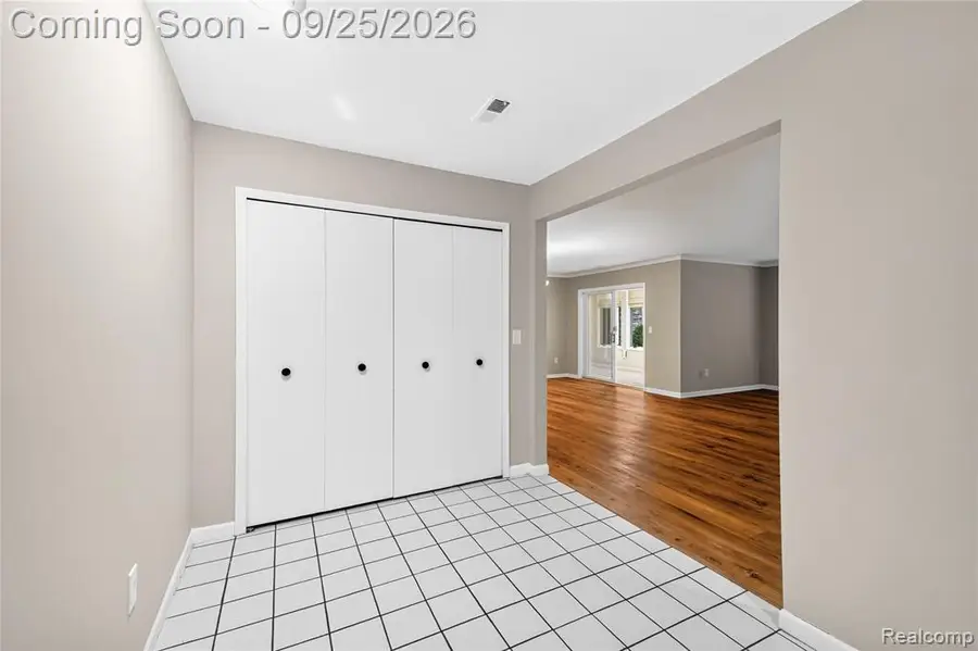 8693 Mathias #55, Grosse Ile, MI 48138 - #2