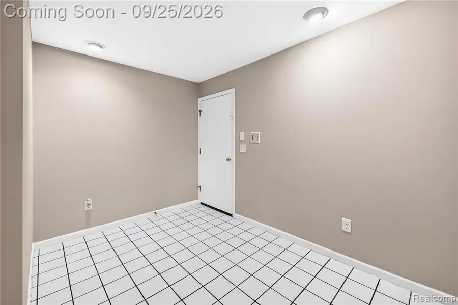 8693 Mathias #55, Grosse Ile, MI 48138 - #3