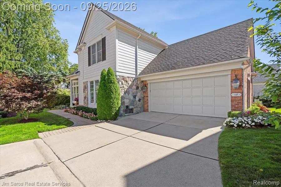 936 Lochmoor, Grosse Pointe Woods, MI 48236 - #3