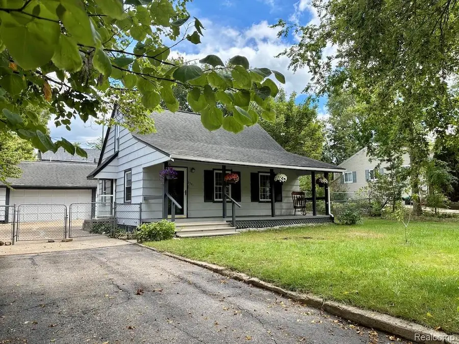 2551 Platt, Ann Arbor, MI 48104 - #3