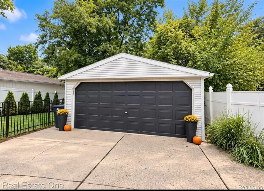409 Gardenia, Royal Oak, MI 48067 - #3