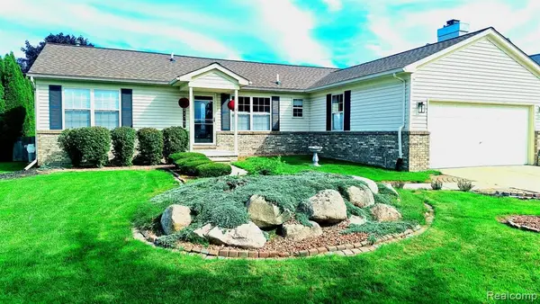21767 Brookside North, Macomb, MI 48044
