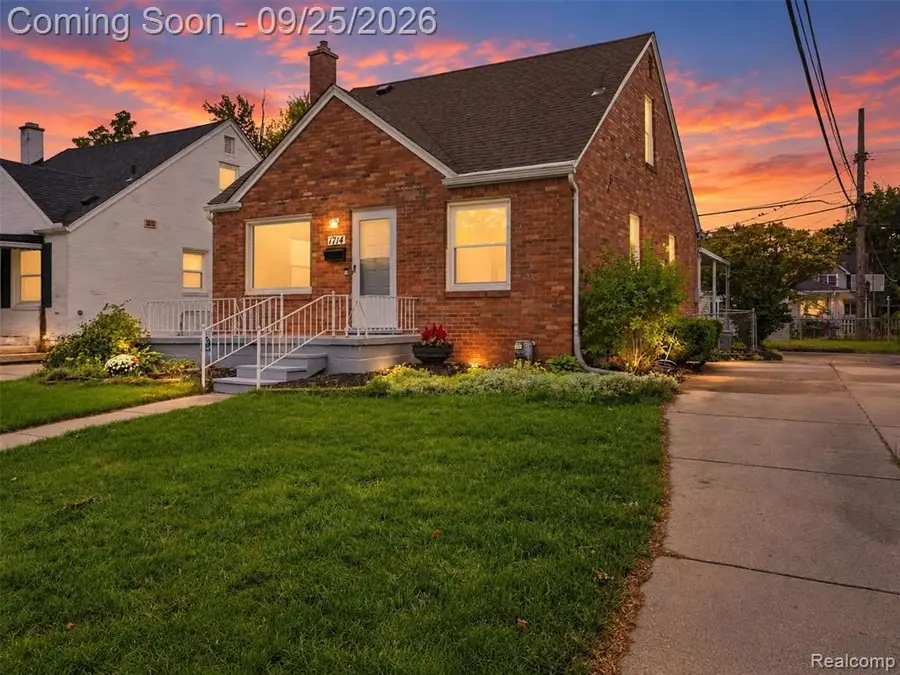 1714 Harwood, Royal Oak, MI 48067 - #2