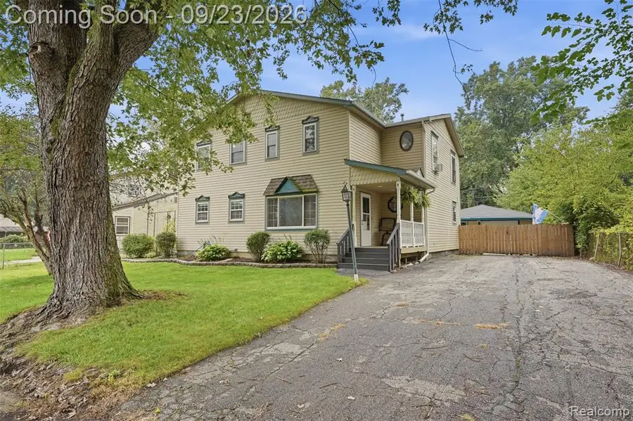 21860 Fenster, Belleville, MI 48111 - #3