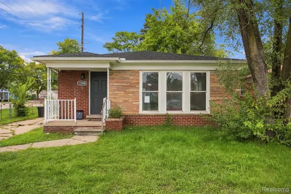13540 Dartmouth, Oak Park, MI 48237