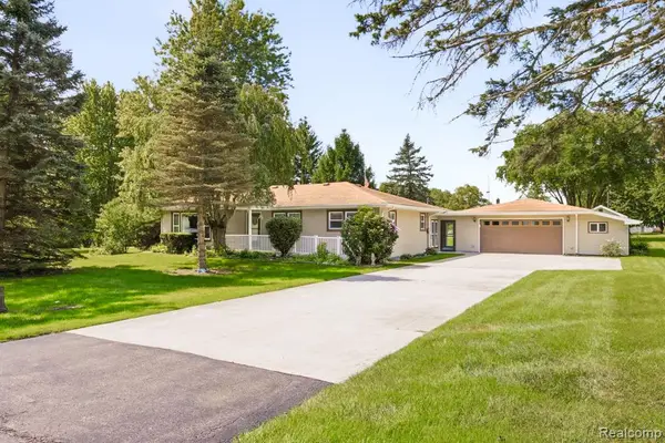 5276 S Hillcrest, North Street, MI 48049
