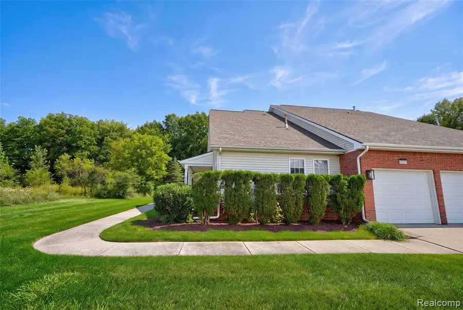 10207 Sunrise, Grand Blanc, MI 48439 - #3