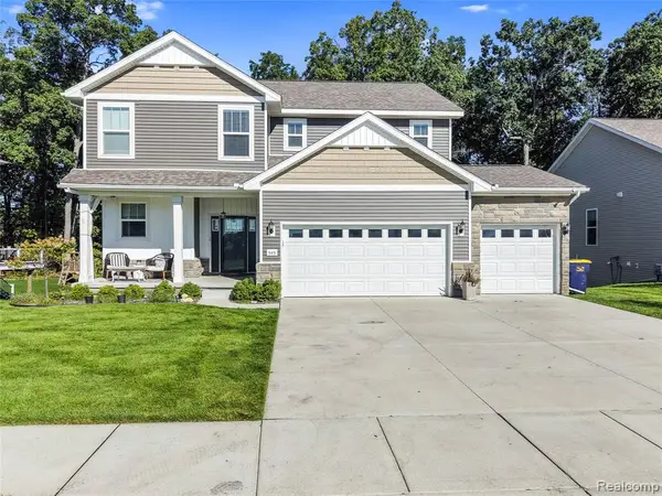 545 Trestle, Howell, MI 48843